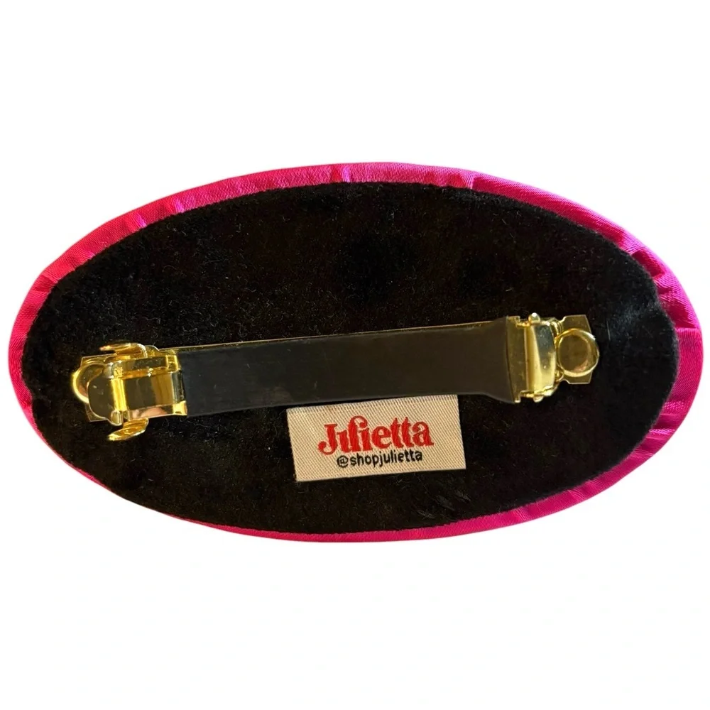 Julietta Unmarried Woman Hair Clip